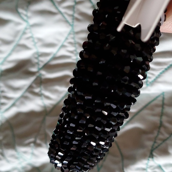 Black Beaded Padded Headband - Picture 6 of 6